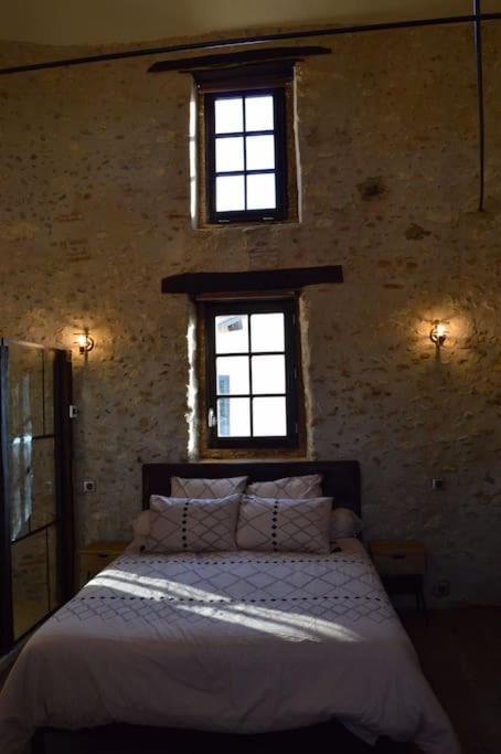 Tour Medievale Fortifiee Entierement Restaure Saint-Sever  Exteriér fotografie